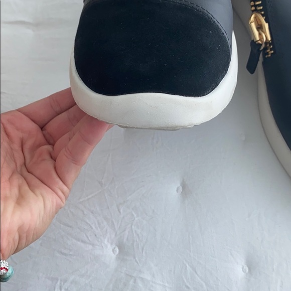 Giuseppe Zanotti - Picture 4 of 8